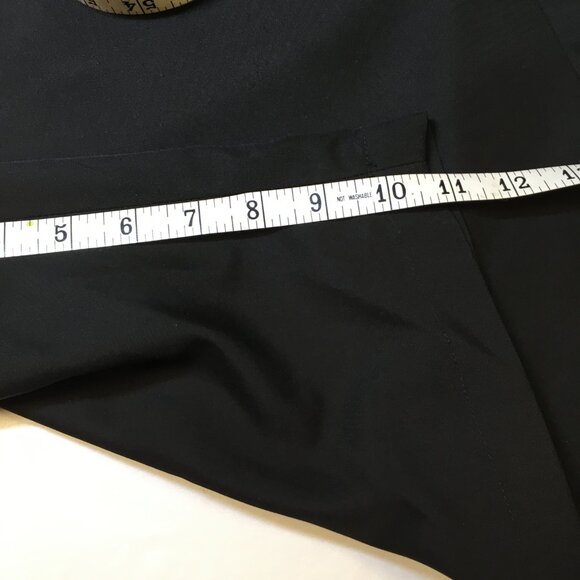 Jos A Bank Mens Size 52 Traveler Collection Black Shorts in Excellent Condition - Picture 9 of 10